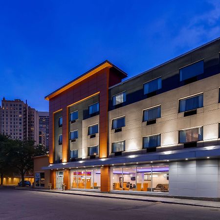 Best Western Plus Hyde Park Chicago Hotel Exterior foto